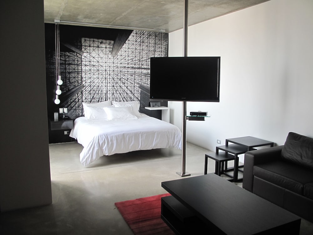 Standard Suite, 1 King Bed with Sofa bed