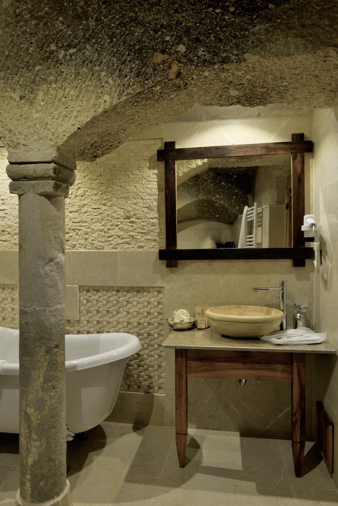 Suite - Photo 4