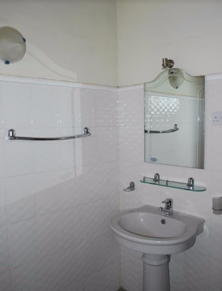 Standard Room, River View, Poolside photo 2