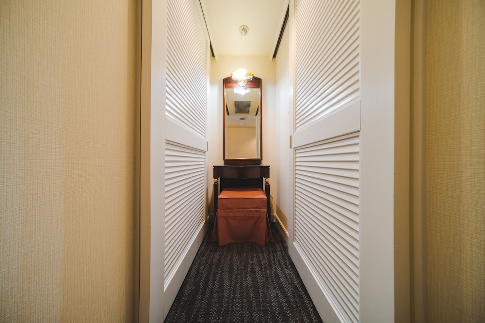 Standard Twin Room, Non Smoking - Photo 5
