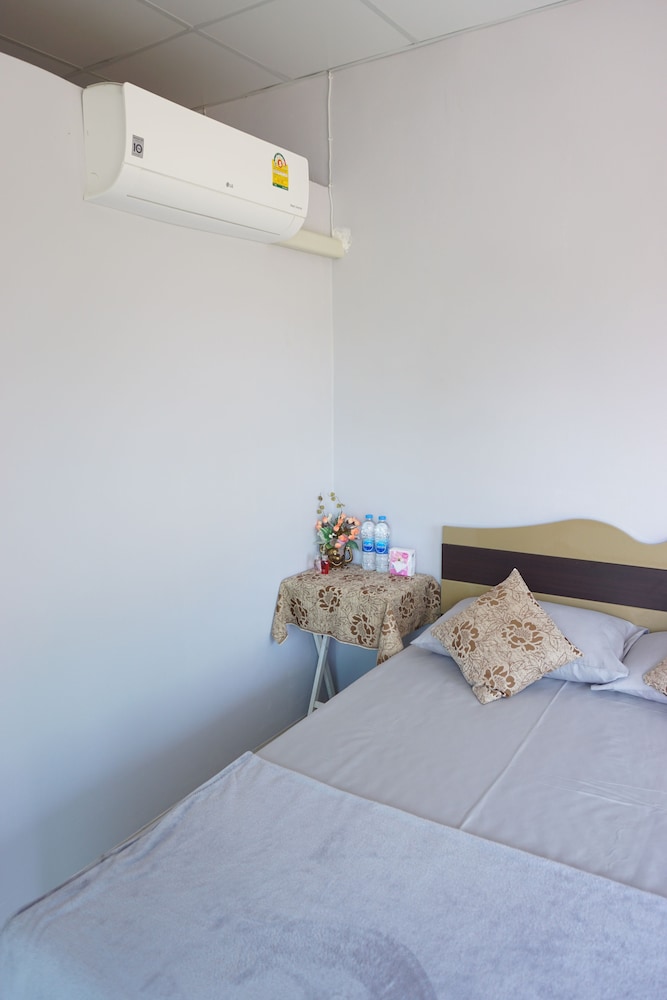 Standard Double Room photo 2