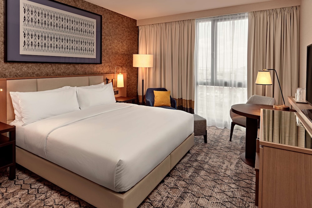 Executive Room, 1 King Bed - Photo 3