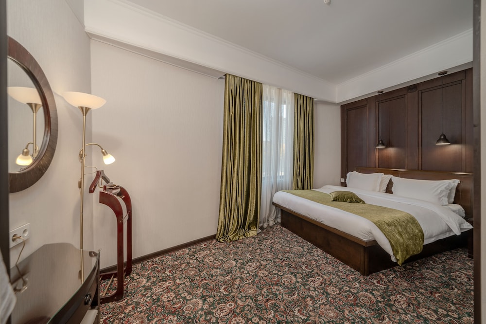 Executive Room photo 1