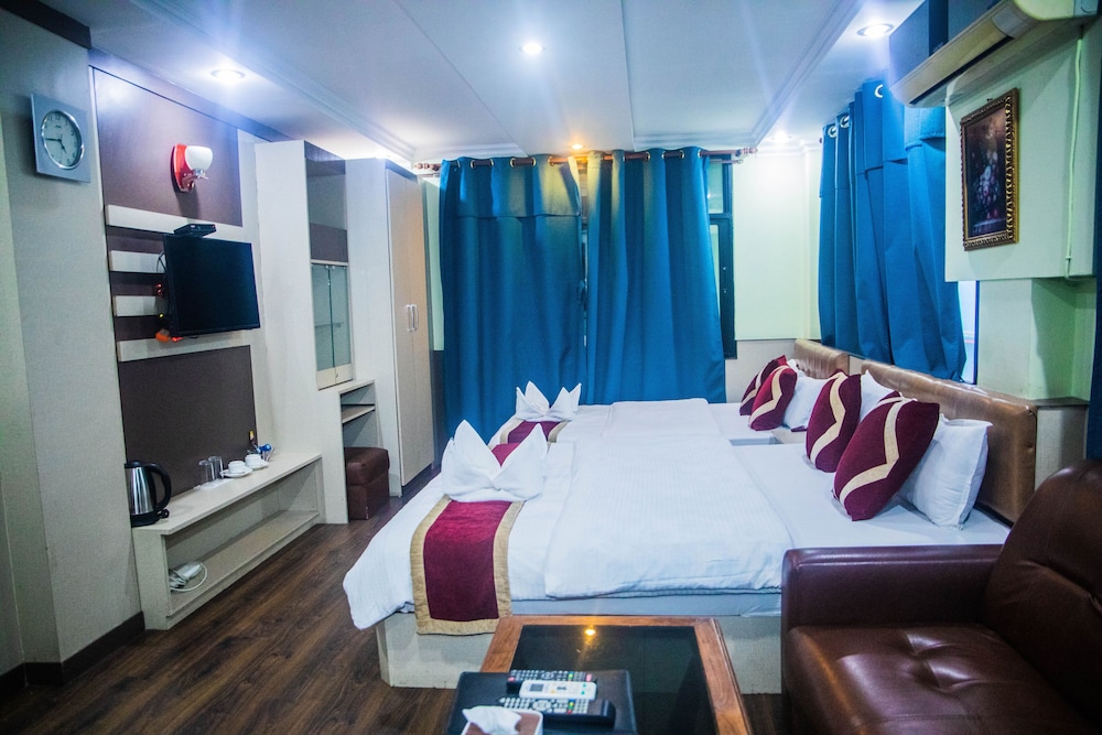 Executive Room photo 2