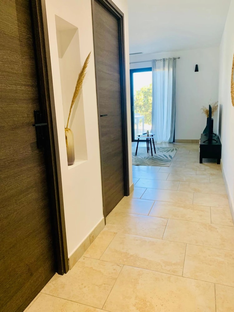 Apartment, 2 Bedrooms, Patio, Pool View