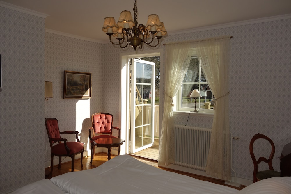 Double or Twin Room, Patio