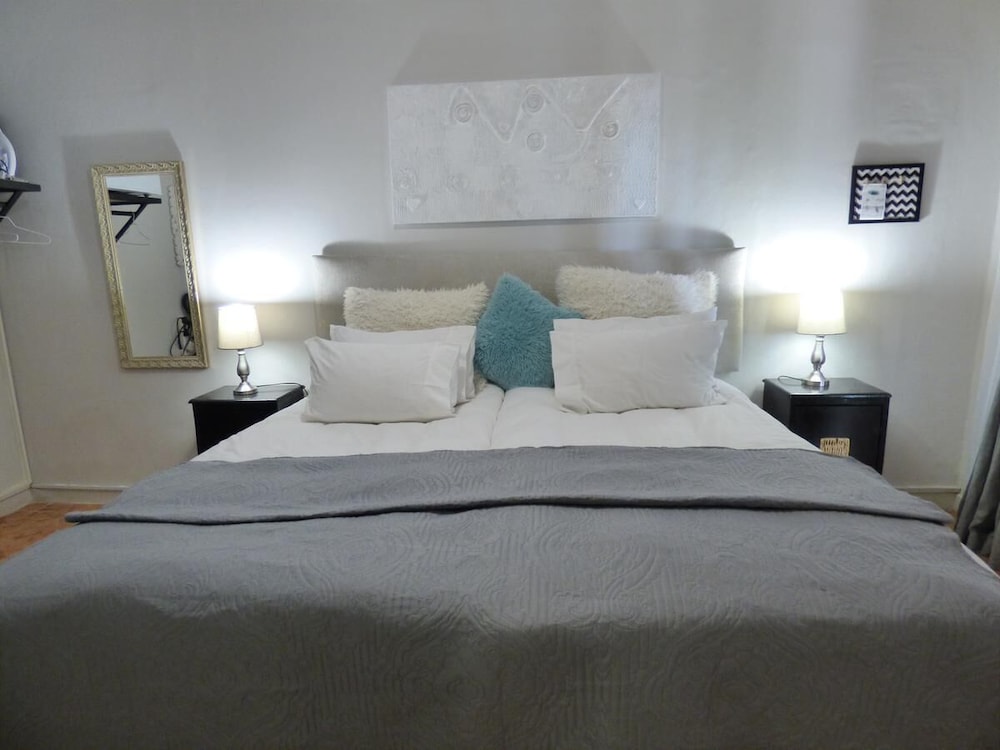 Double or Twin Room, Private Bathroom photo 1