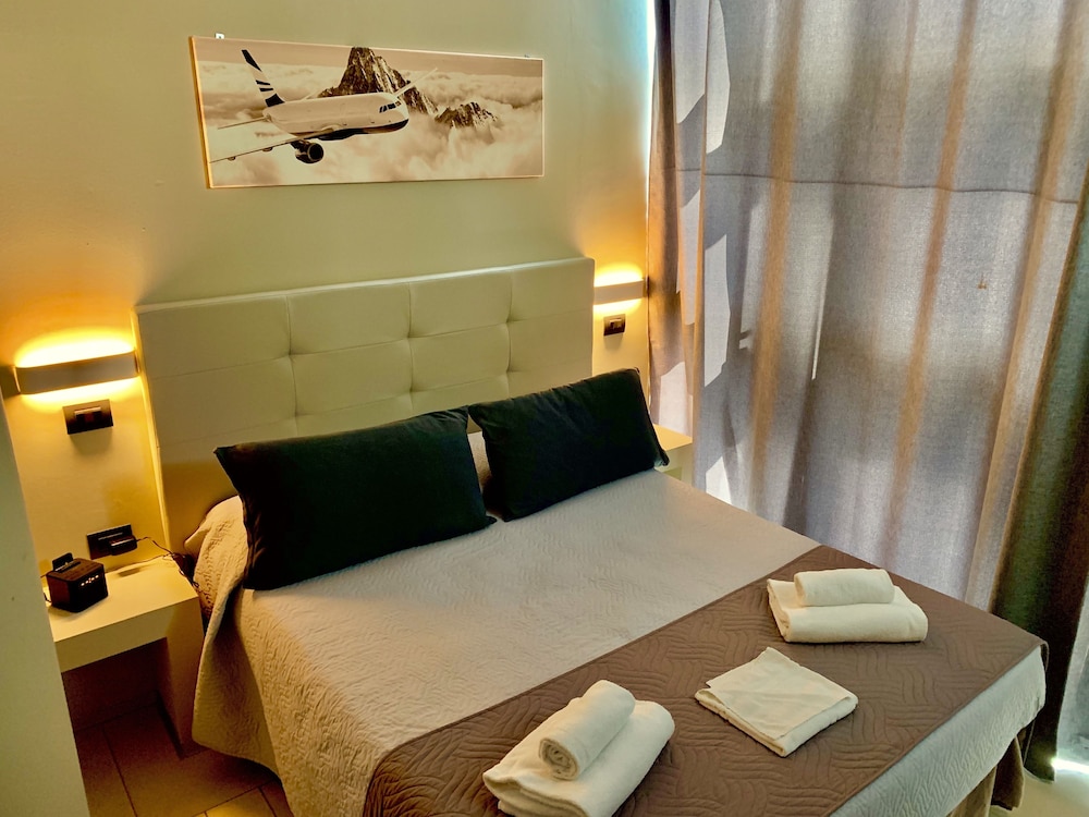 Basic Double Room Single Use photo 2