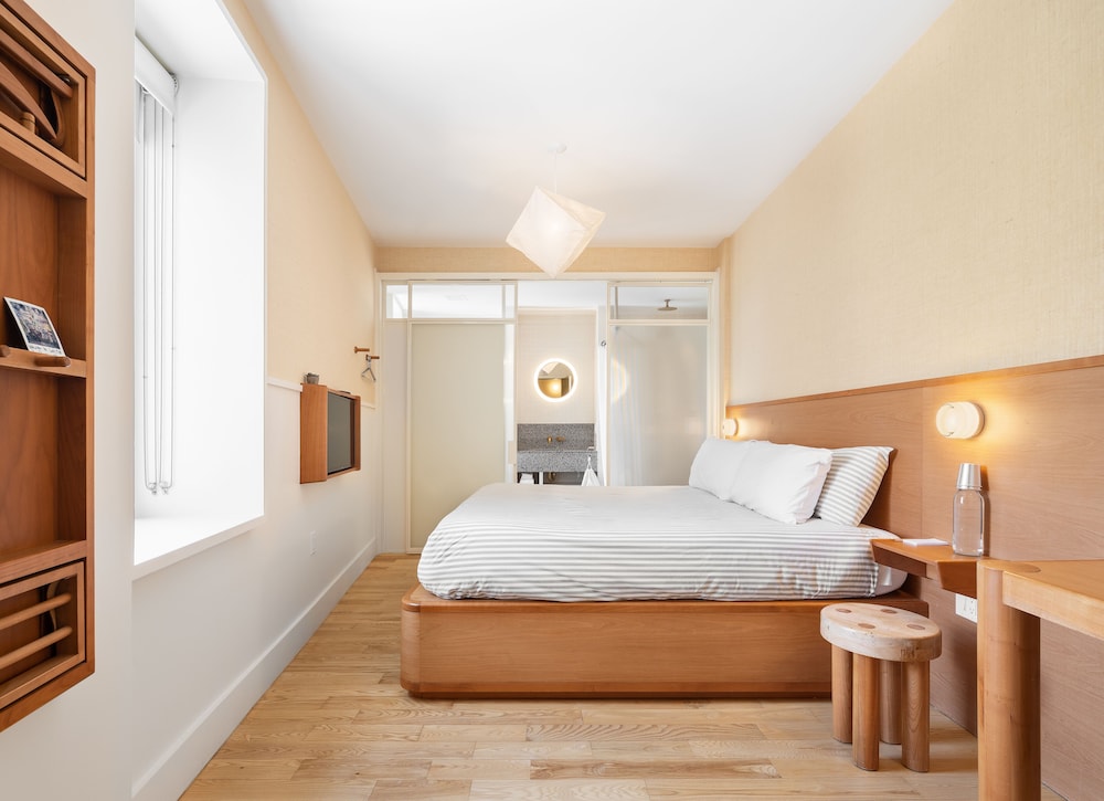 Deluxe Studio Suite photo 1