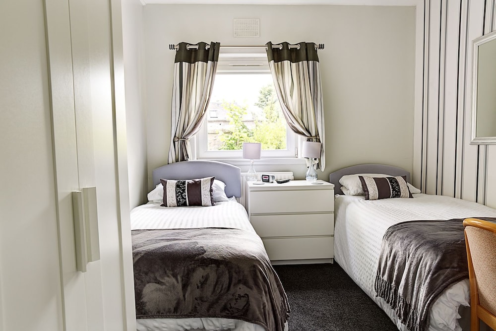 Twin Room, Ensuite photo 1