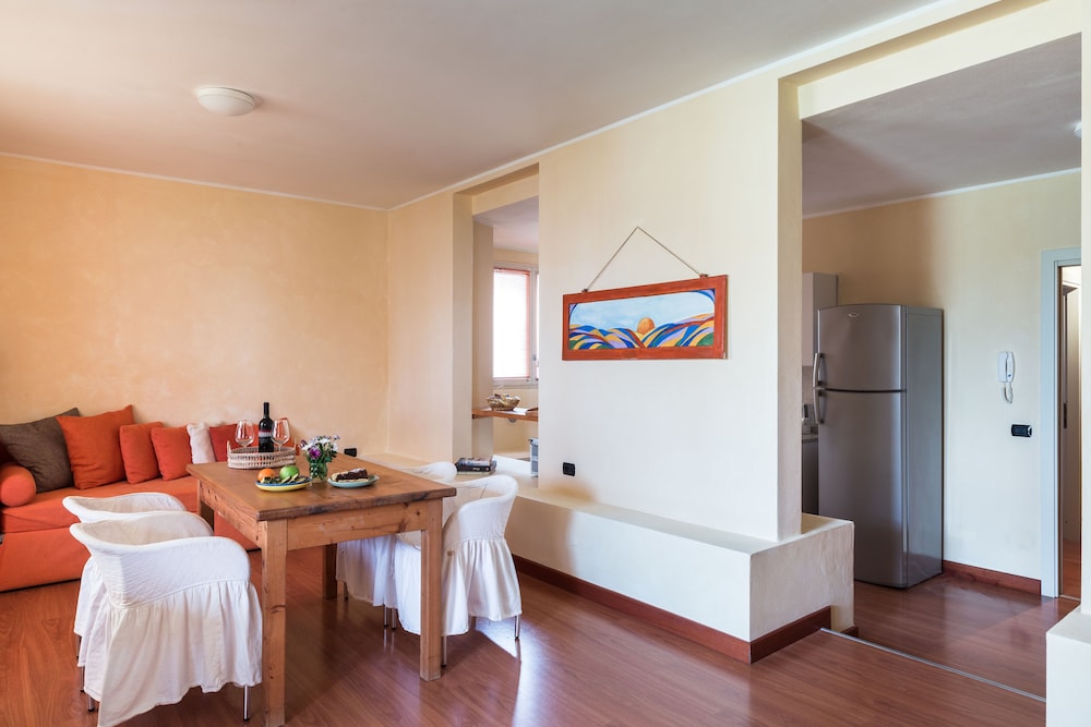 Basic Apartment, 2 Bedrooms, Patio, Ground Floor photo 1