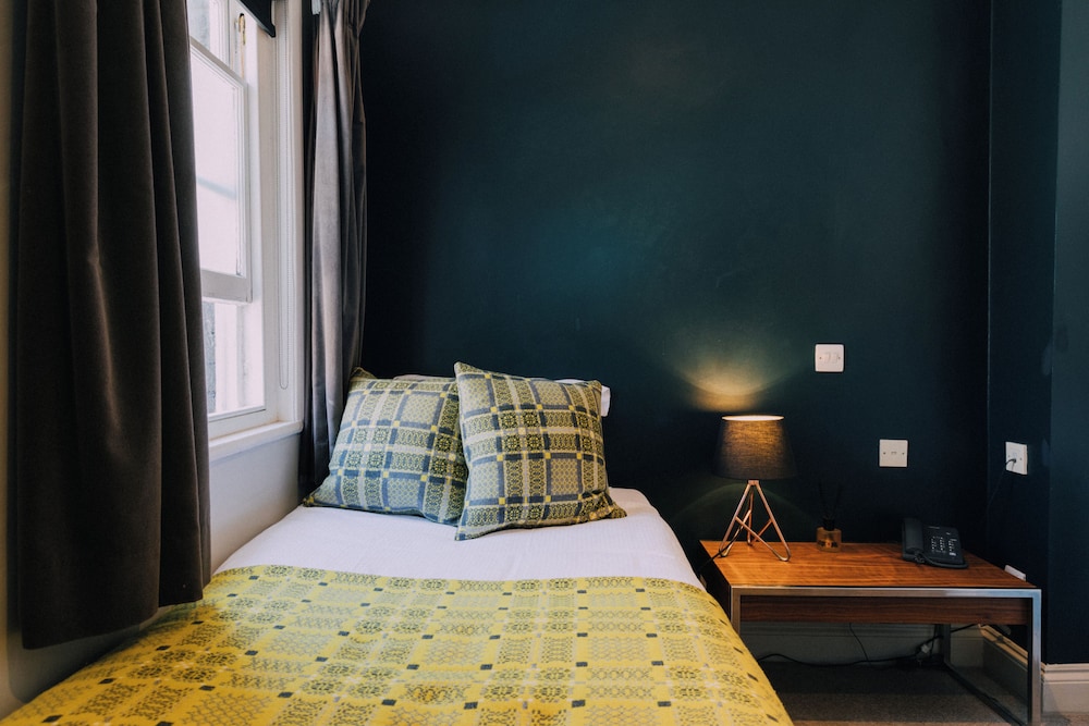 Comfort Single Room