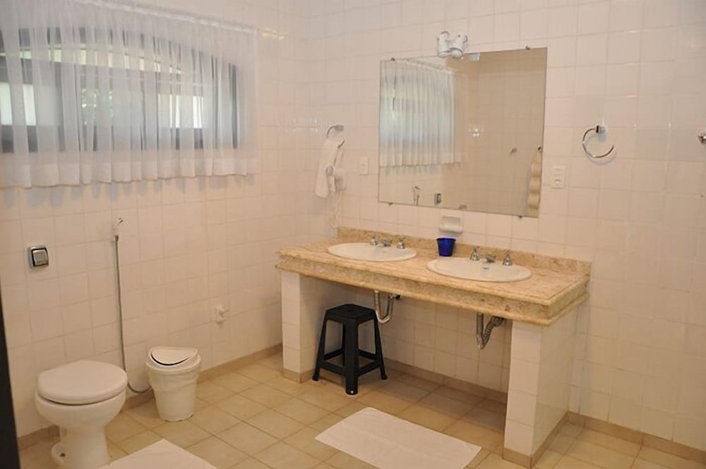 Deluxe Suite photo 3