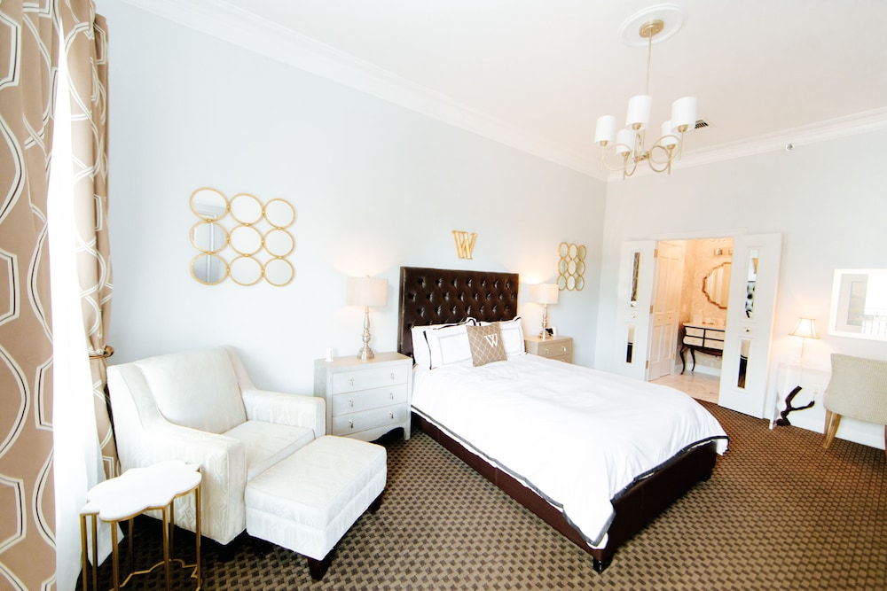 Luxury Room, 1 Queen Bed, City View photo 3
