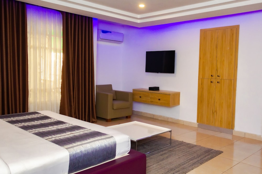 Executive Room - Photo 2