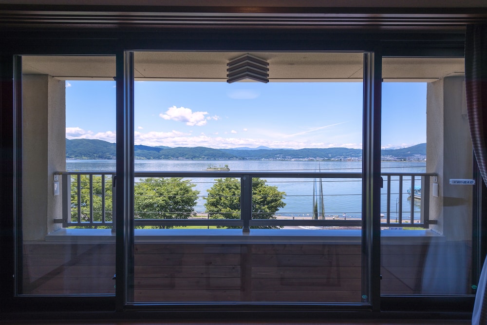 Traditional Japanese Room(10 tatami mats), Non Smoking, Lake View photo 2