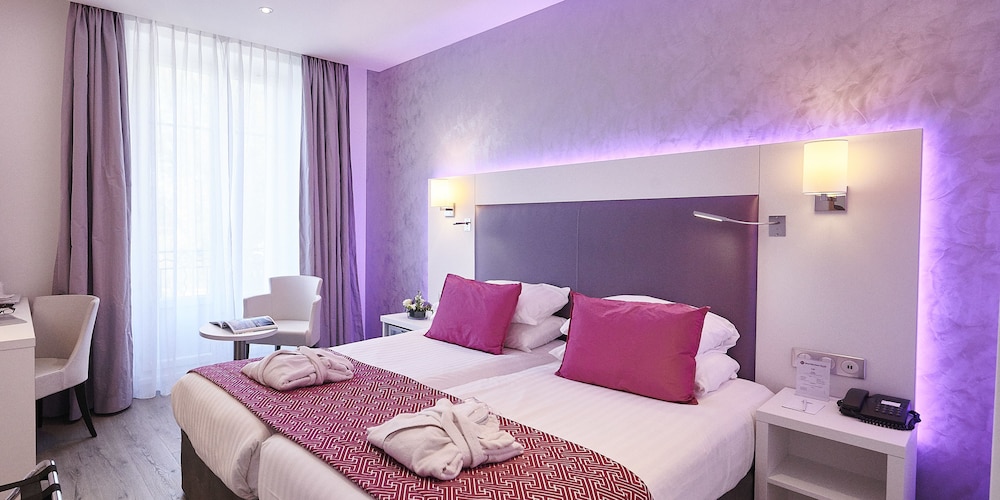 Comfort Room, 2 Twin Beds, Non Smoking - Photo 2