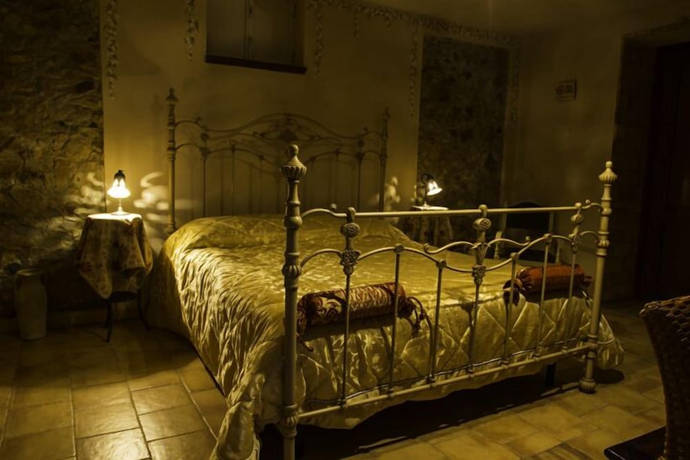 Deluxe Studio Suite
