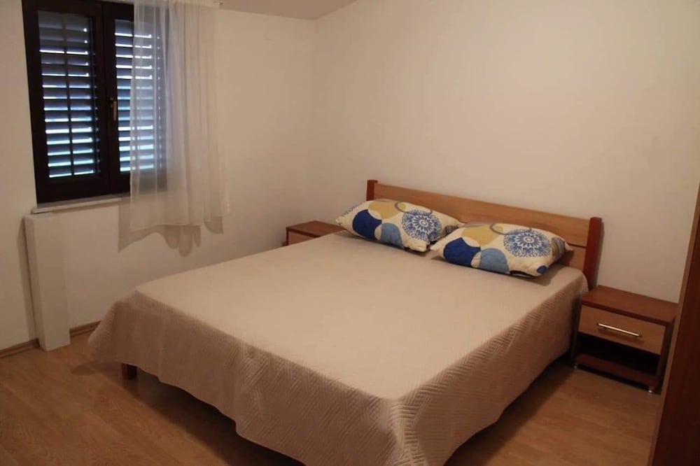 Apartment (Nenad - with pool - A5(2+2)) photo 2