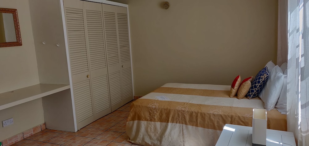 Luxury Apartment, 1 Bedroom, Kitchenette, Courtyard View