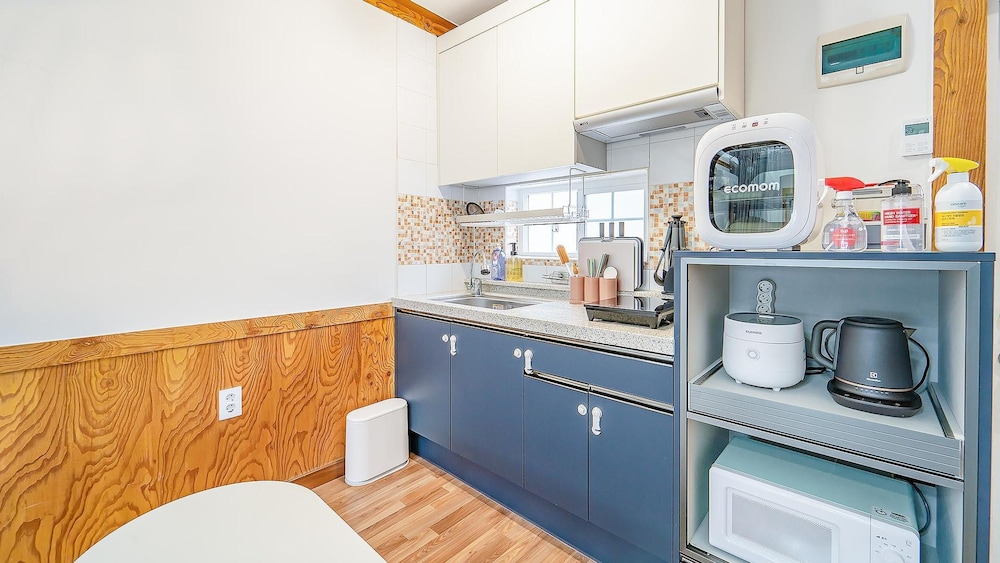 Basic Room, 1 Bedroom (Gureum2 ( F1 ) - Kidsroom) photo 2