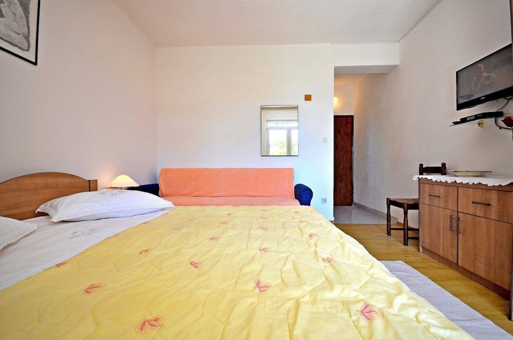 Room (S3) photo 3