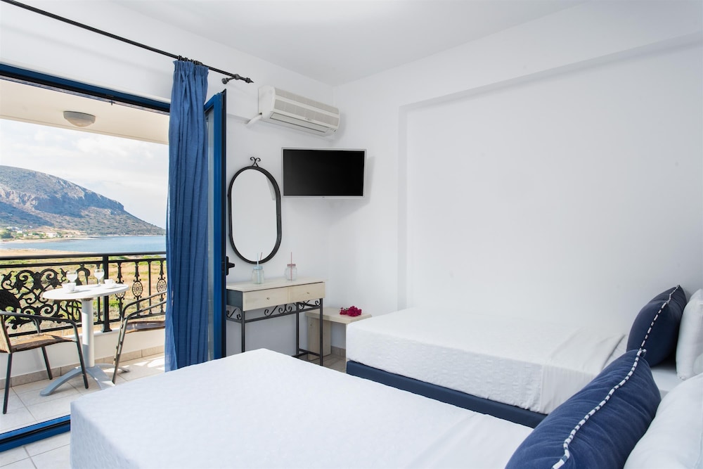 Double Room, Partial Sea View photo 2