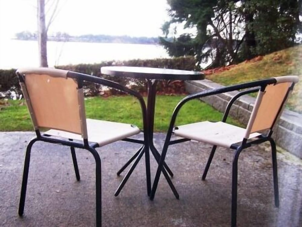 Oceanfront Studio photo 3