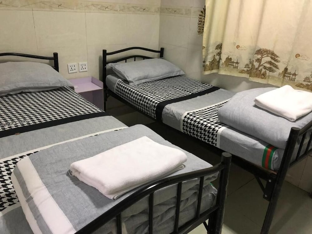 1 Bed in 2-Bed Shared Dormitory, shared bathroom photo 3