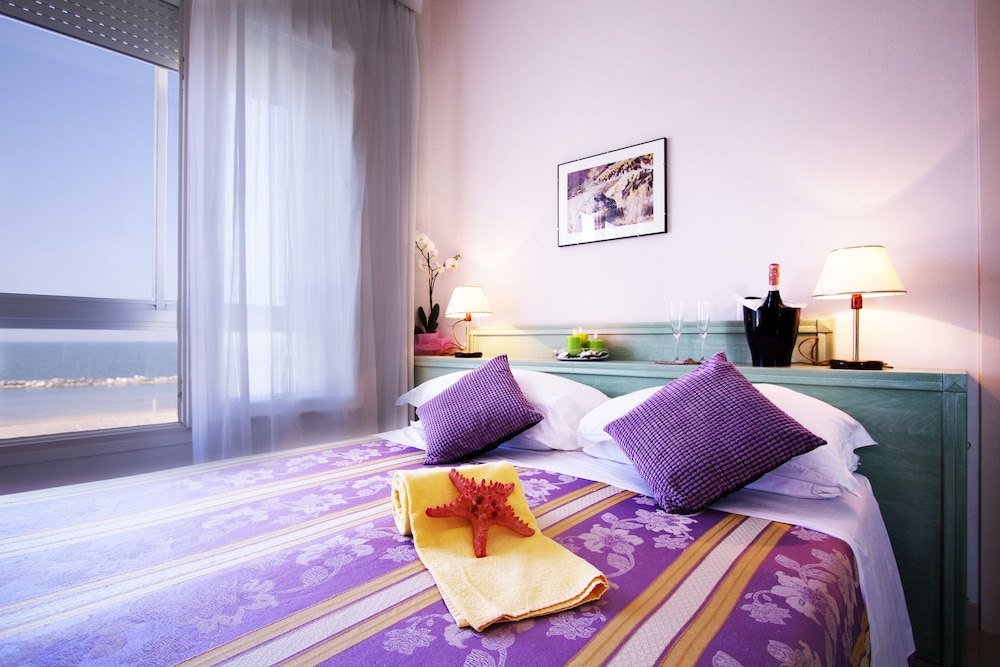 Comfort Quadruple Room, Connecting Rooms, Sea Facing