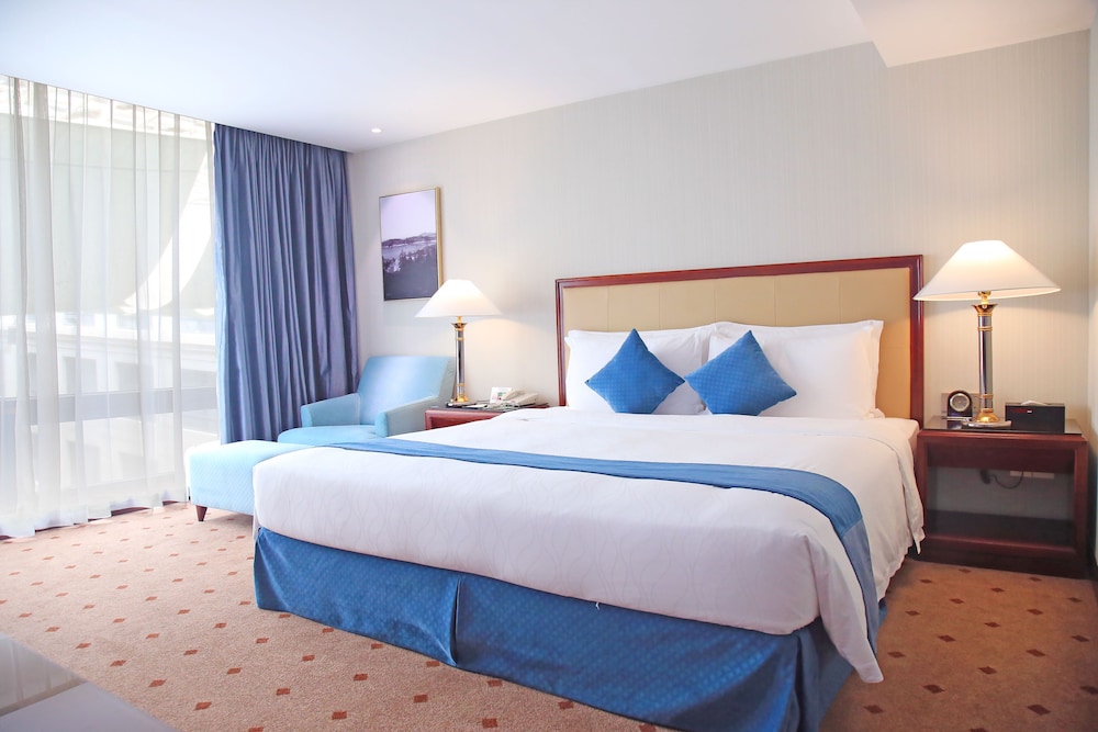 Executive Suite photo 2