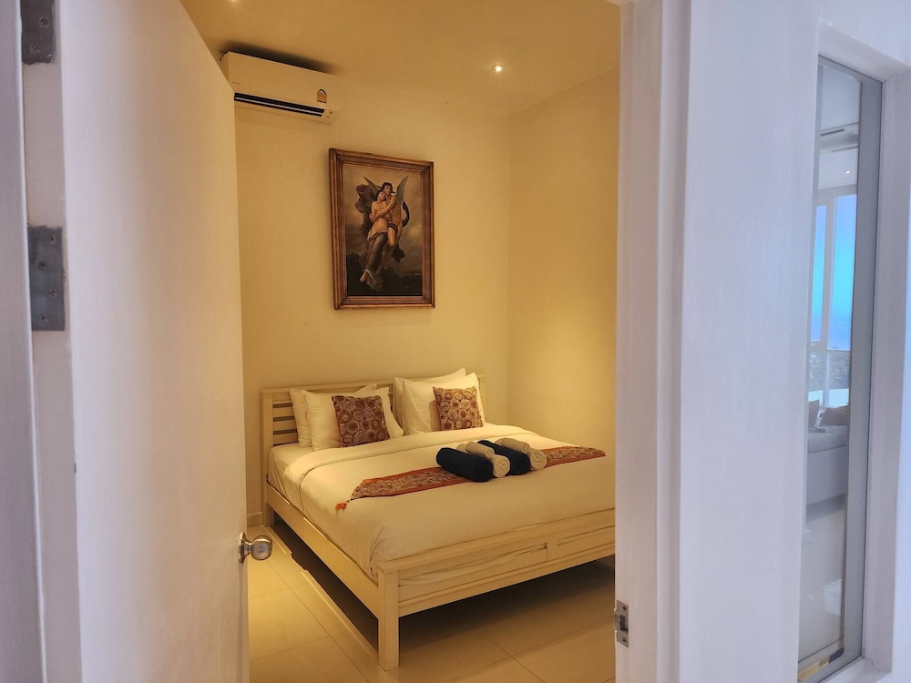 Apartment, 4 Bedrooms, Accessible, Balcony