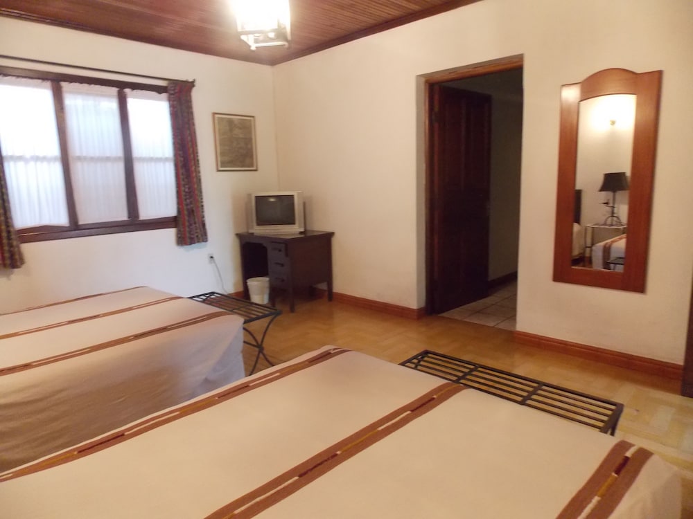 Double Room, 2 Queen Beds, Accessible photo 3
