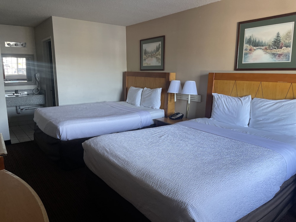 Comfort Room, 2 Queen Beds photo 1