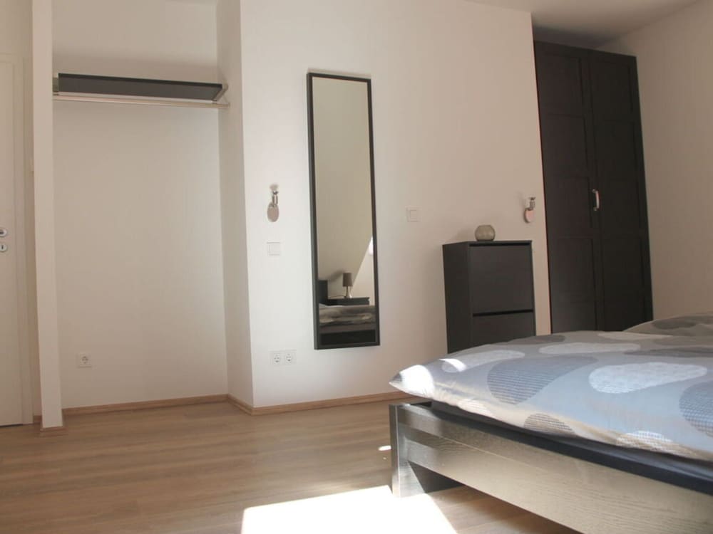 Apartment photo 1