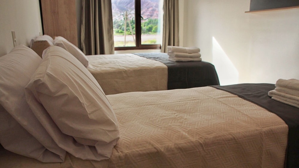 Classic Triple Room, Mountain View photo 2