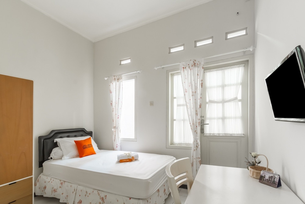 Economy Single Room, 1 Twin Bed (Without A/C) photo 1
