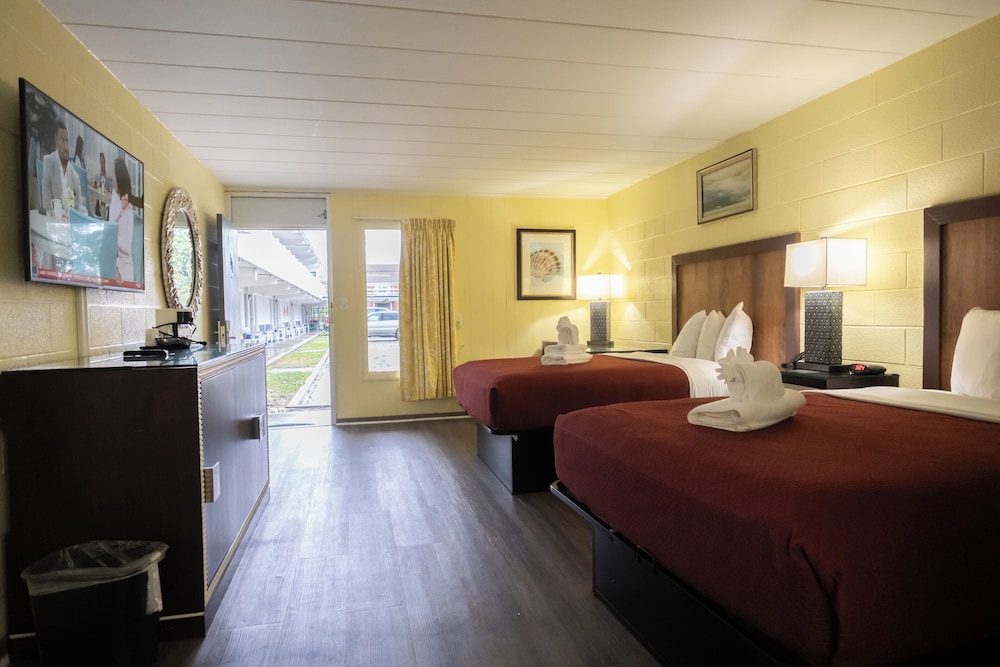 Exclusive Room, 2 Queen Beds, Non Smoking, Kitchenette photo 2