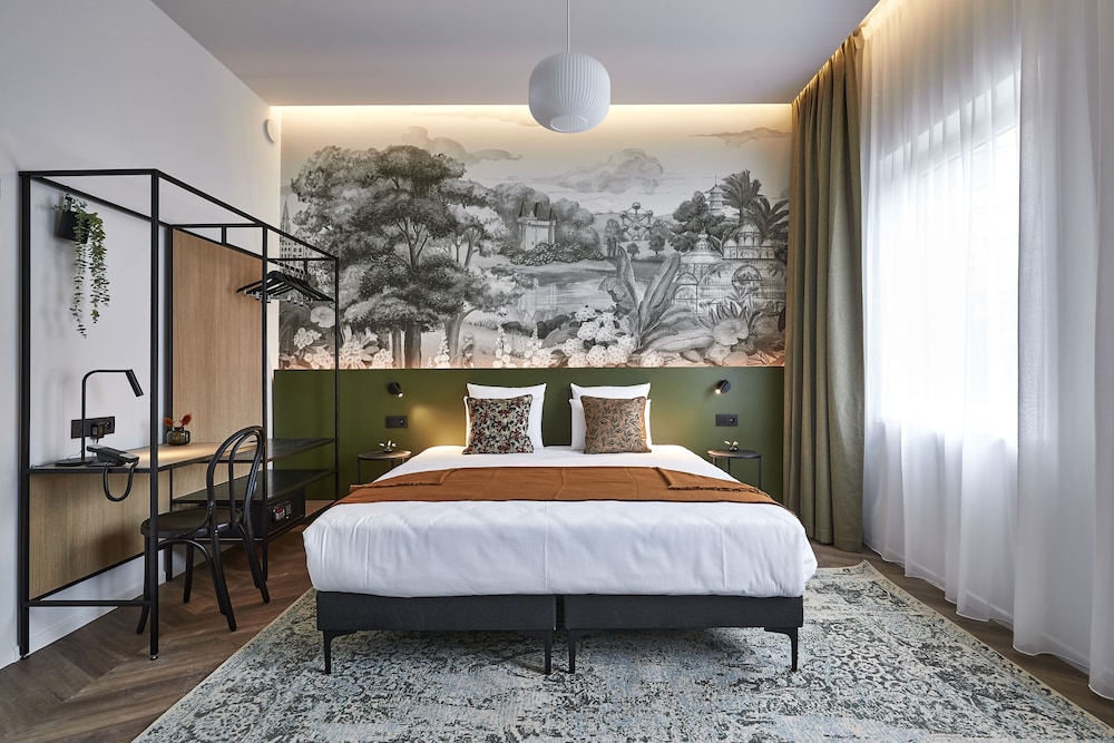 Superior Quadruple Room (Botanist) photo 1