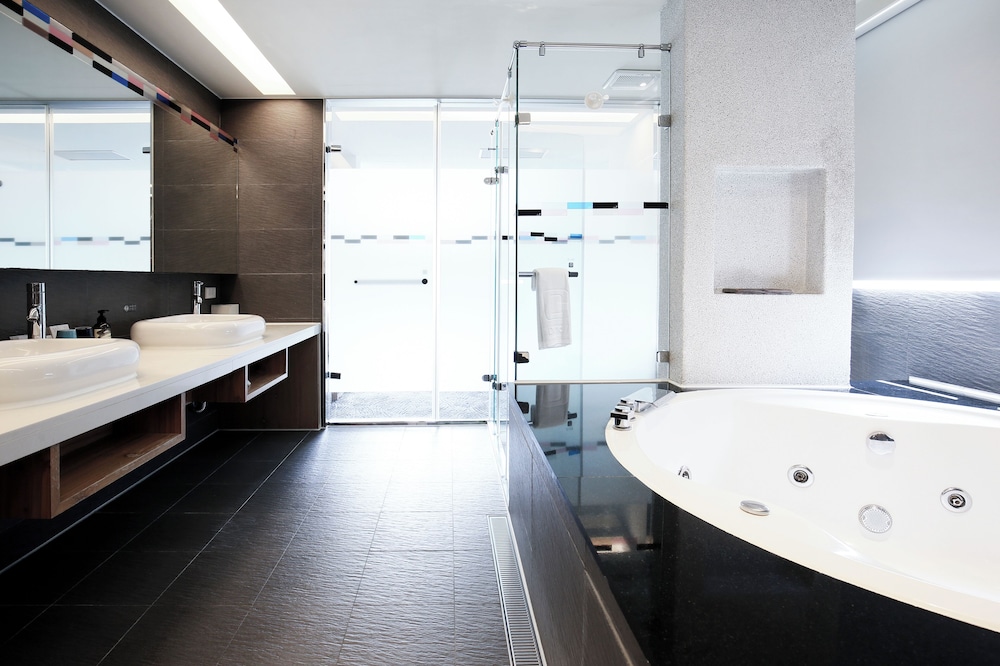 Dandy Suite - Photo 5