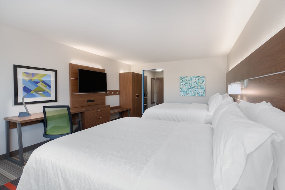 Suite, 2 Queen Beds, Accessible (Communications Accessible) photo 1