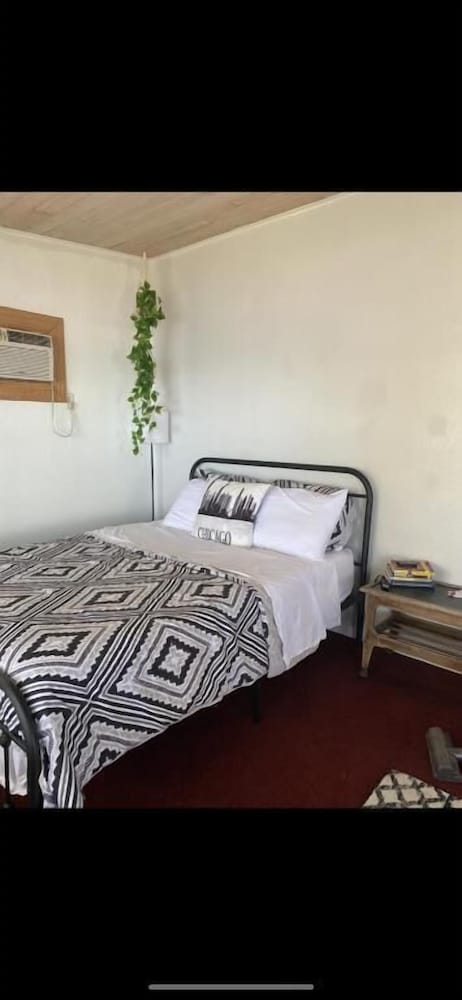 Romantic Suite, 1 King Bed, River View photo 3