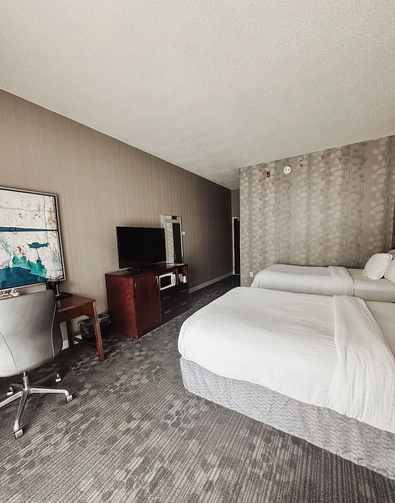 Room, 2 Double Beds, Accessible, Non Smoking - Photo 2