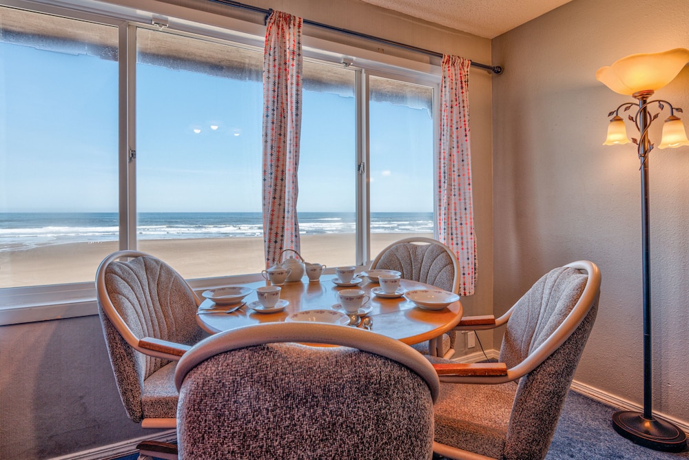 Traditional Condo, 1 Bedroom, Kitchen, Beach View, photo 6