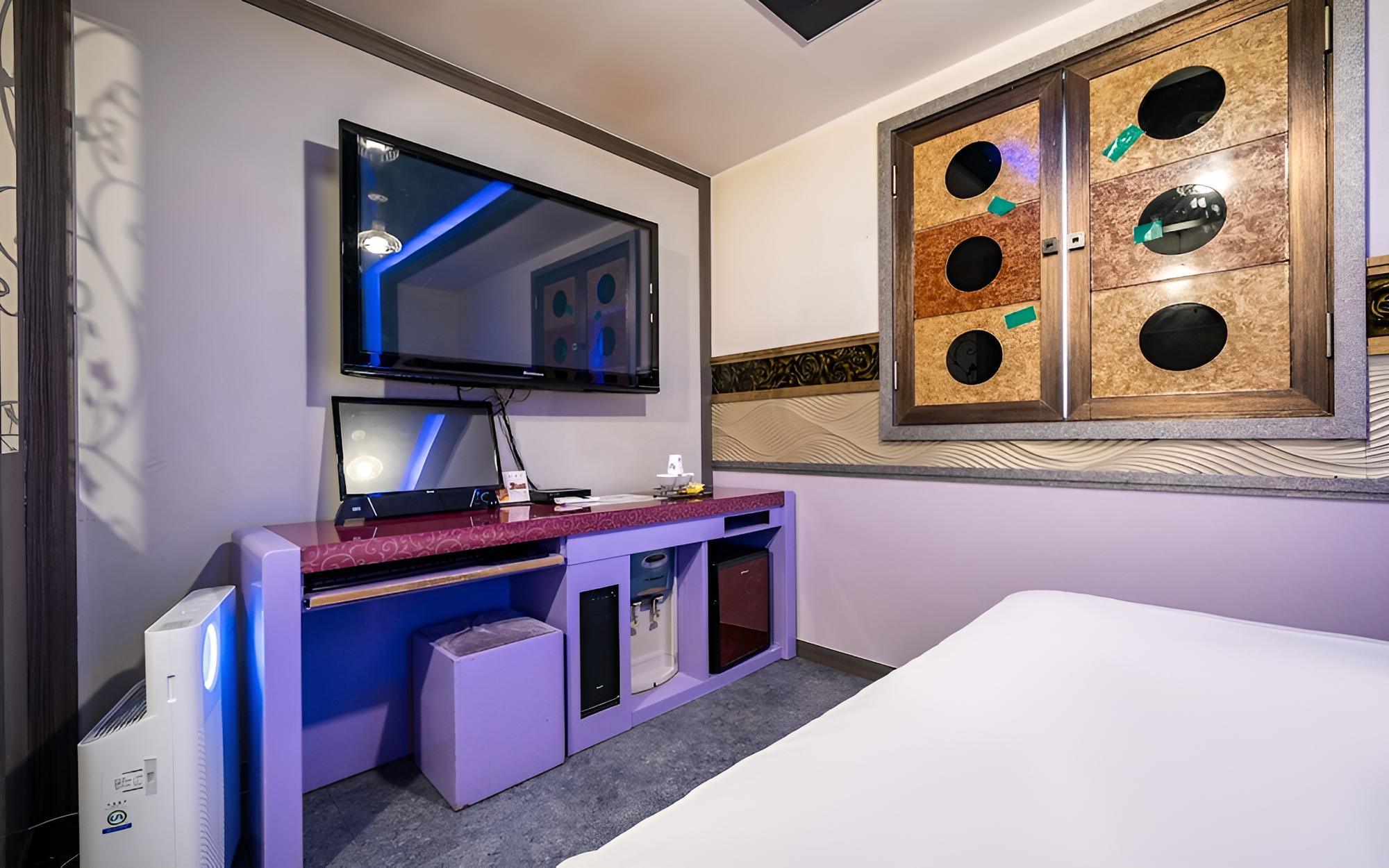 Room (General room-physical identification ) - Photo 8