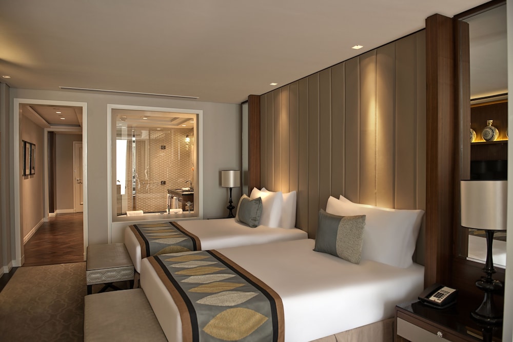 Luxury Room, 2 Twin Beds (Burj Khalifa UAE ID MANDATORY) photo 3