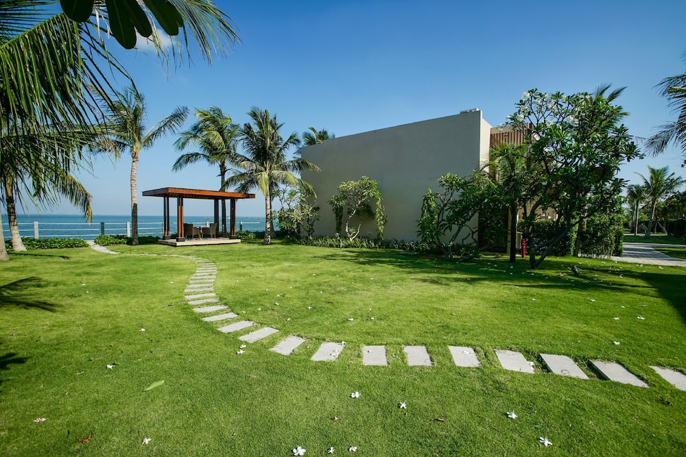 Premier Deluxe Twin Room, Ocean View - Photo 13