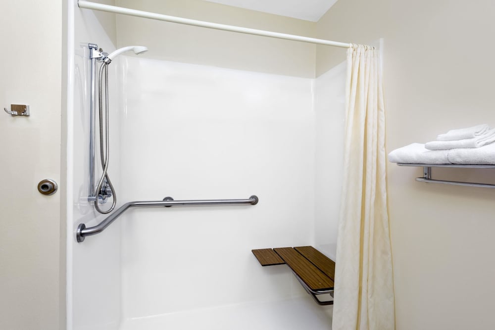 Studio Suite, Multiple Beds, Non Smoking - Photo 2