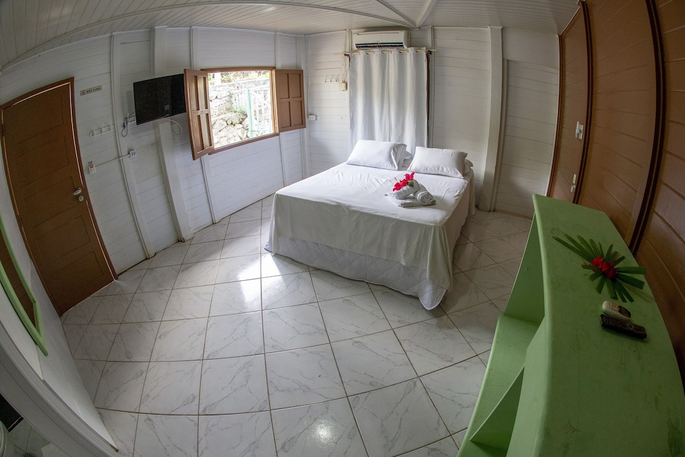 Standard Double Room - Photo 12