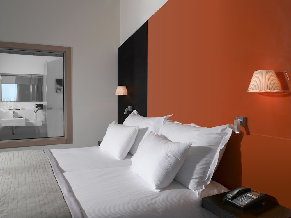 Standard Room, 2 Twin Beds, City View (High Floor)